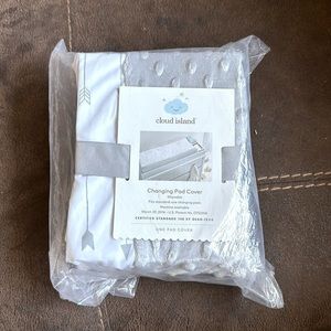 NWT Cloud Island Changing Pad Cover Gray Arrows